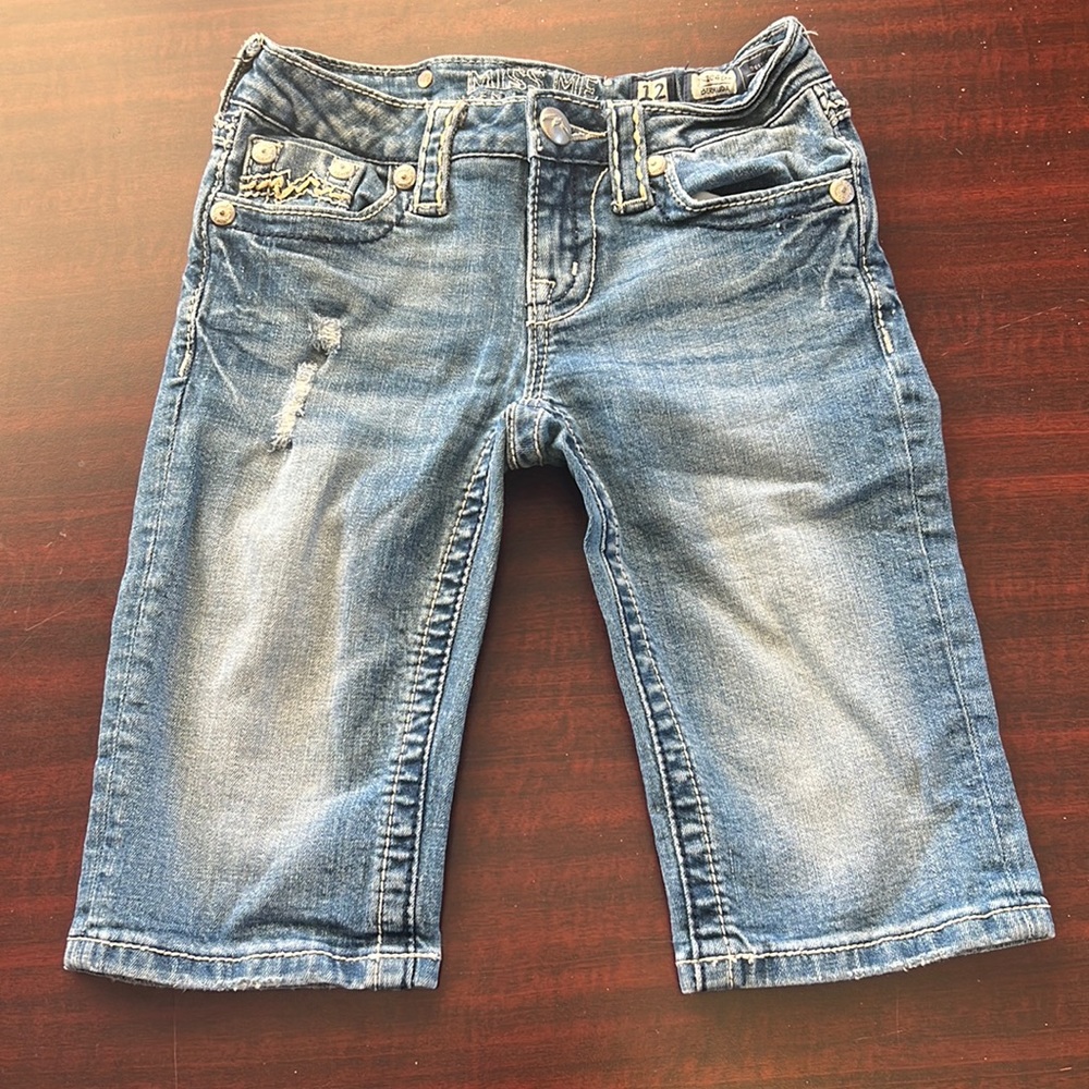 Miss me girls size 12 Bermuda length shorts